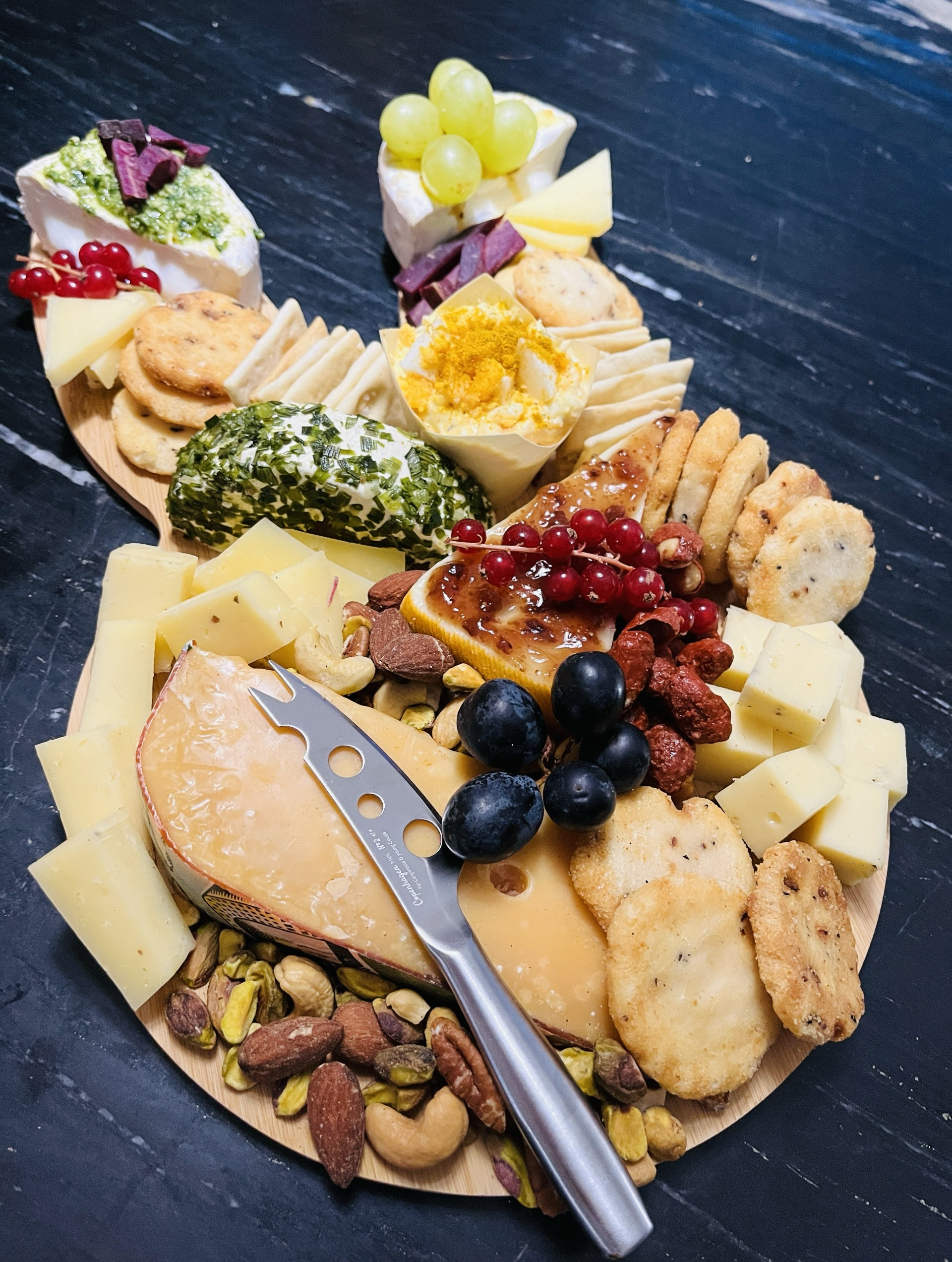 Paasborrelplank - Uw borrel op z'n paasbest!